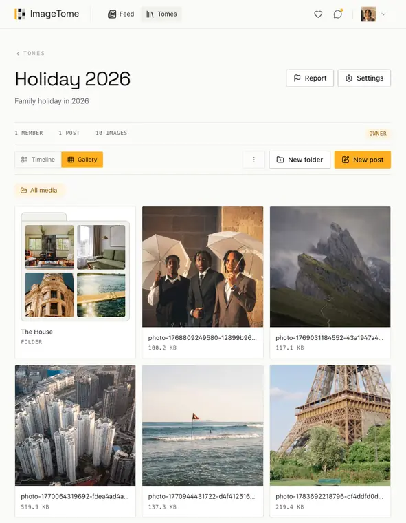 The whole gallery in ImageTome, light theme